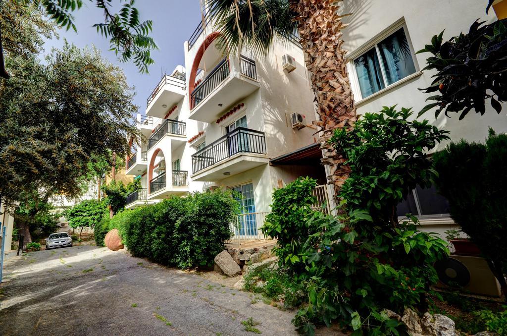 Renos Apartments Polis Dış mekan fotoğraf