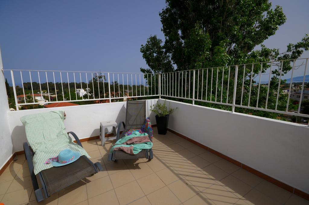 Renos Apartments Polis Dış mekan fotoğraf