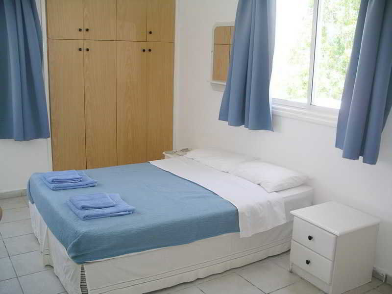 Renos Apartments Polis Dış mekan fotoğraf