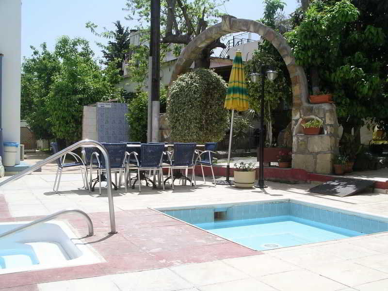 Renos Apartments Polis Dış mekan fotoğraf