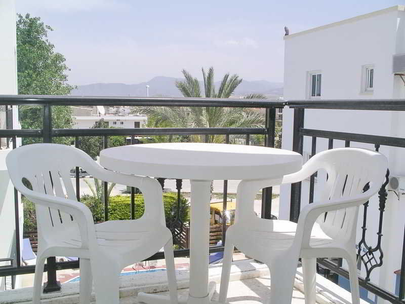 Renos Apartments Polis Dış mekan fotoğraf